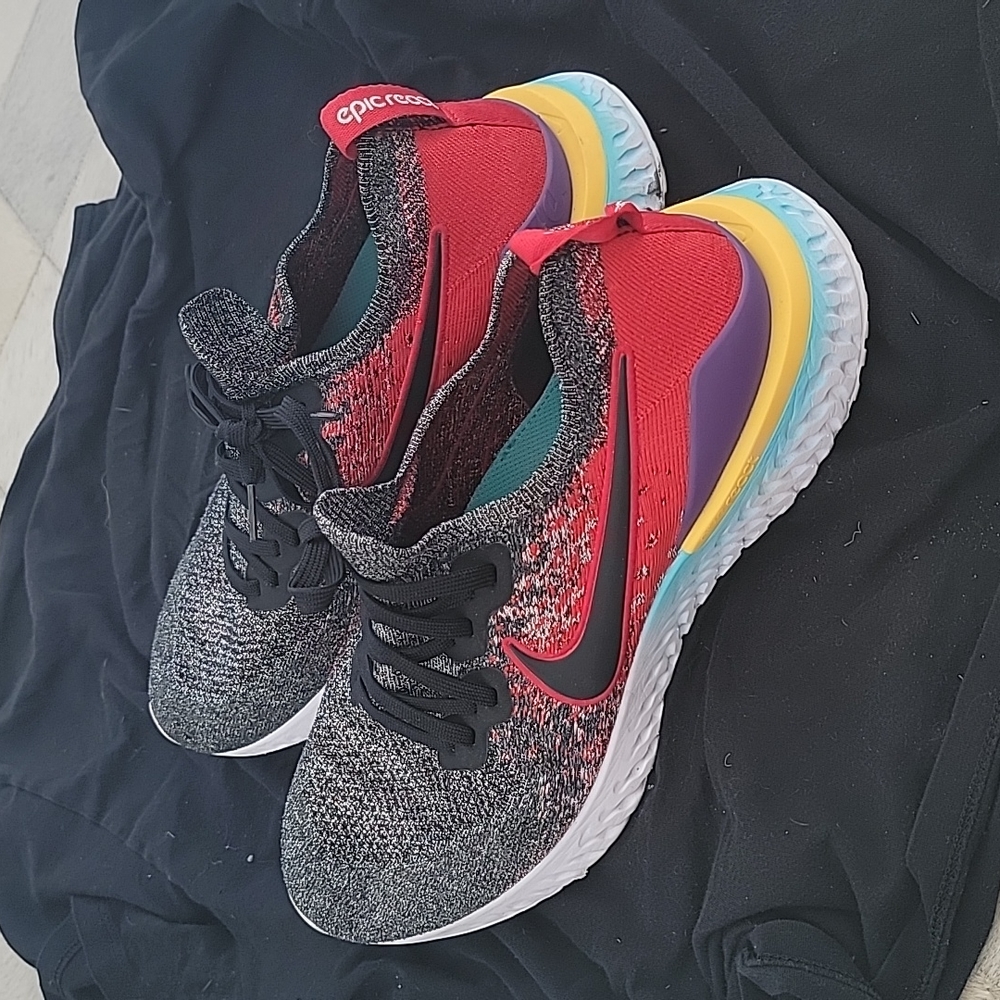 Nike Size 12 Flyknit Epic React